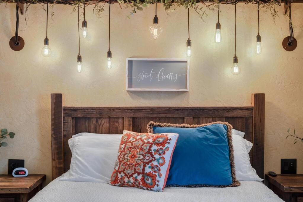 The Rustic Suite - Main Street Lodge In Berlin Extérieur photo